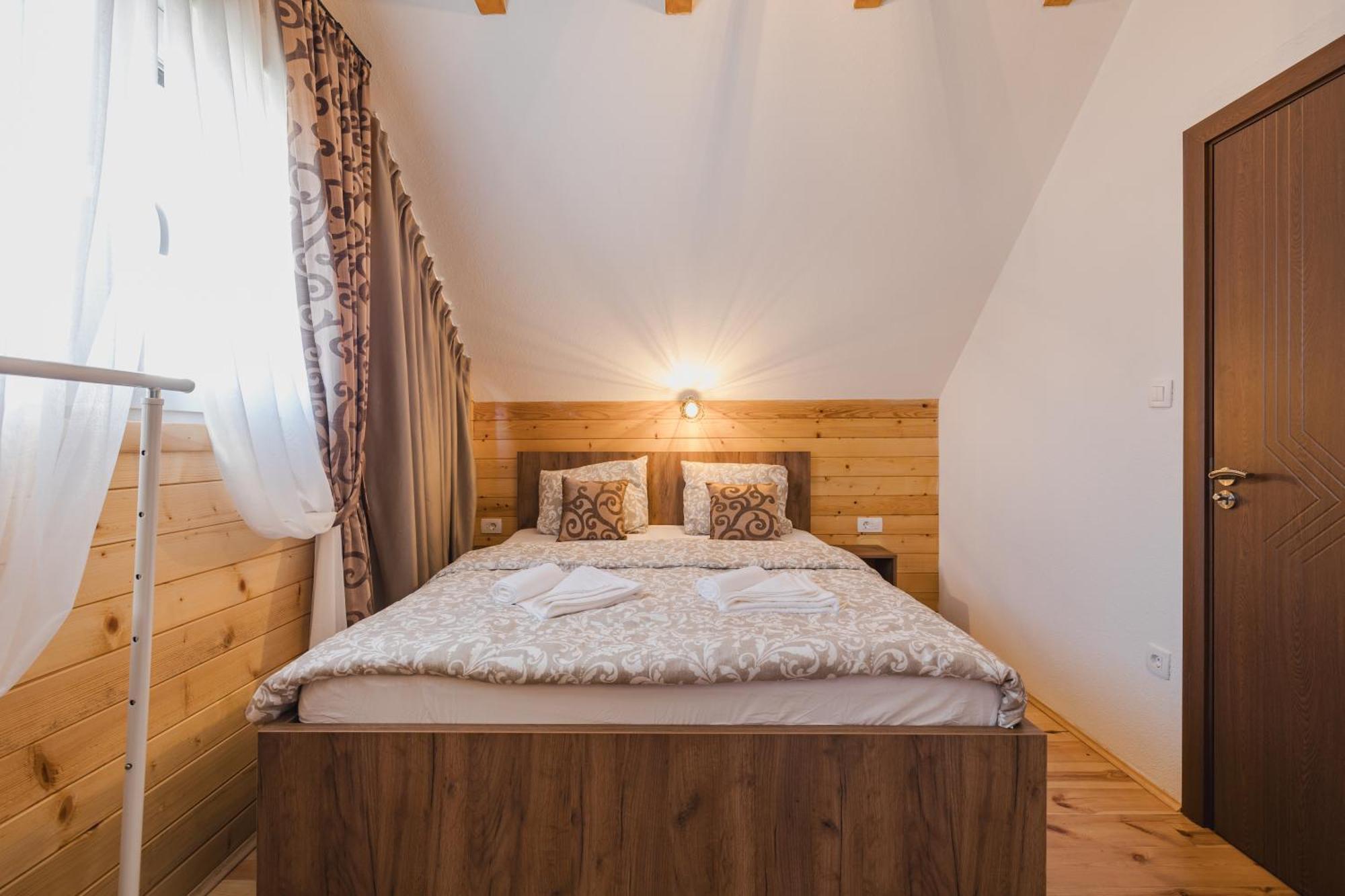 Mountain House Ivanovic Moticki Gaj 外观 照片