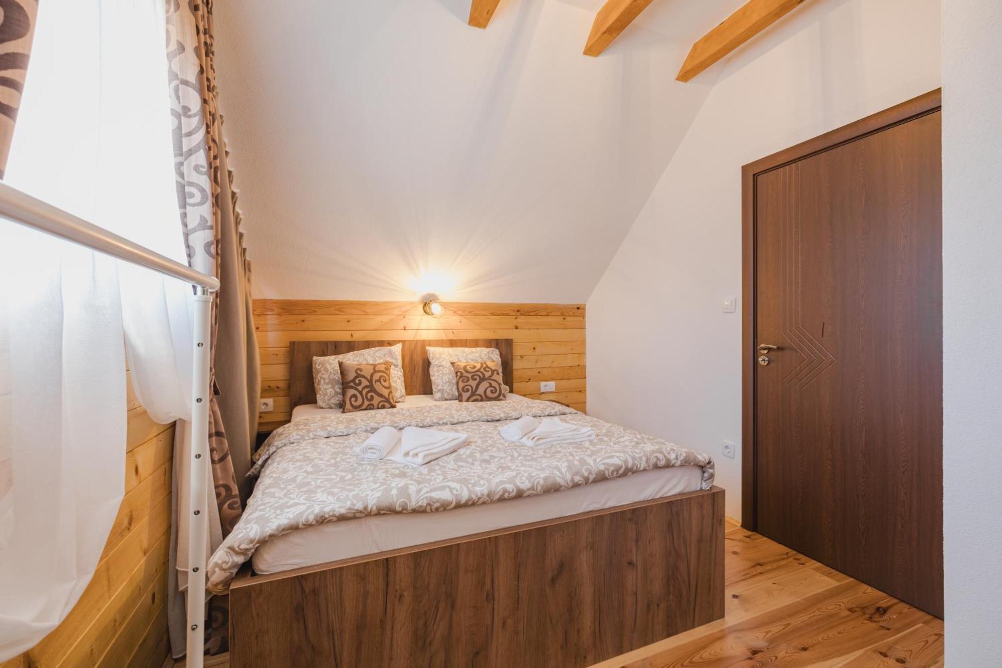 Mountain House Ivanovic Moticki Gaj 外观 照片